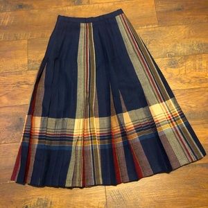Vintage 100% Wool The Scotch House Skirt Pleats 6